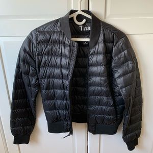Aritzia Chalet Super Light Puffer Jacket